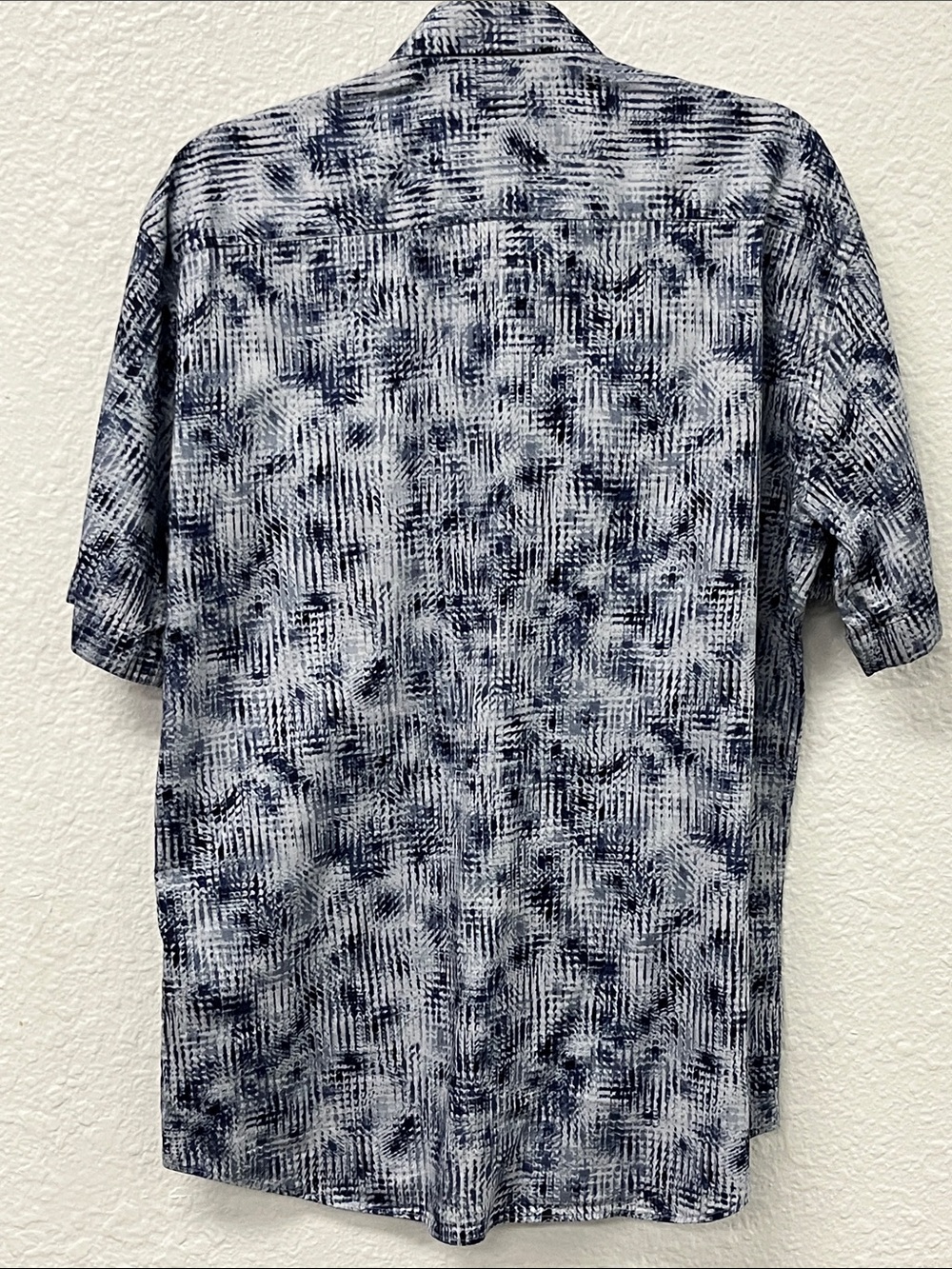 Maceoo Blue and White Casual Button Down SS Shirt
#1079 - Picture 3 of 4